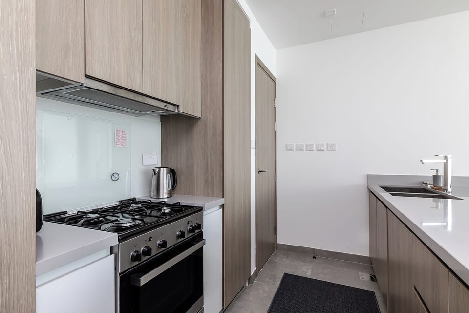 Premium Apartment, 1 Bedroom, Balcony, City View | Private kitchen | Mini-fridge, microwave, stovetop, espresso maker