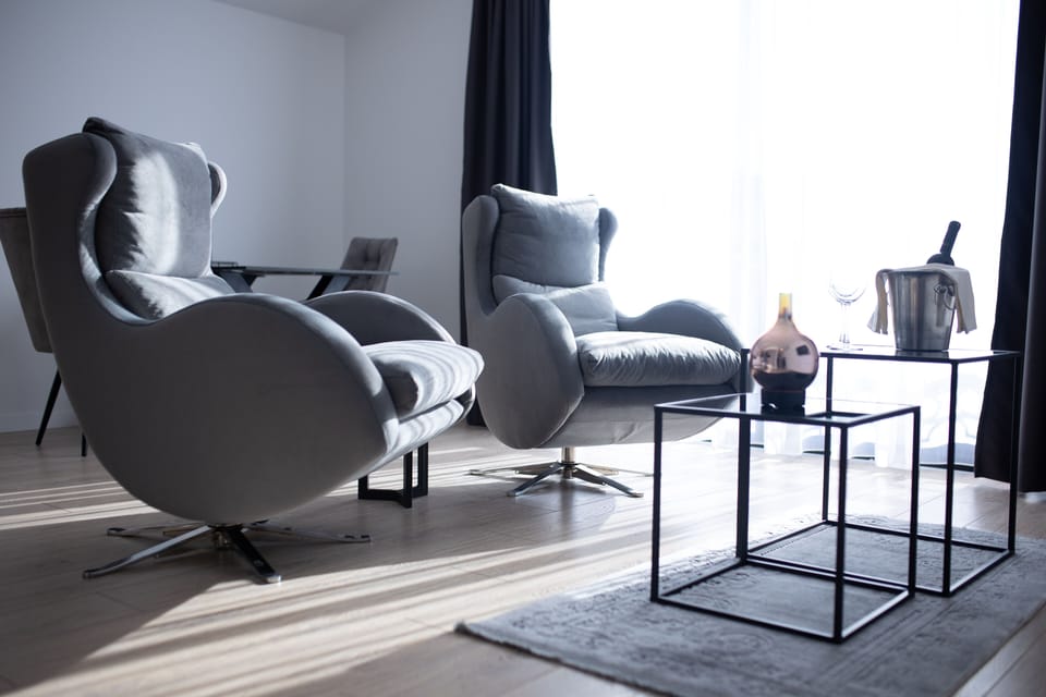 Exclusive Apartment, 2 Twin Beds, Non Smoking, Courtyard Area | Living area | 56-inch Smart TV with cable channels, TV