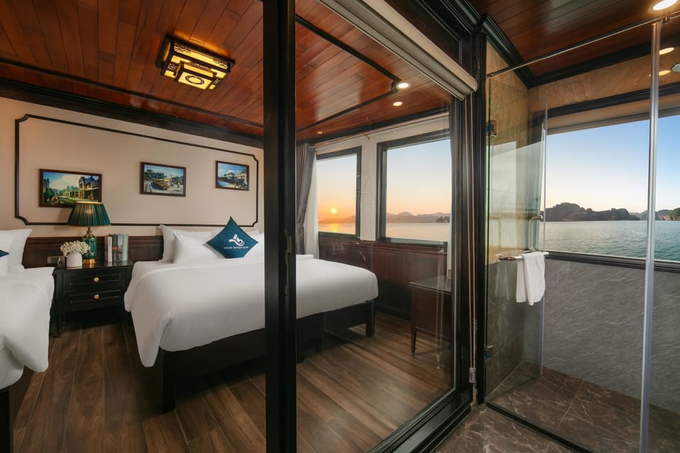 Deluxe Triple Room | Minibar, desk, soundproofing, travel crib