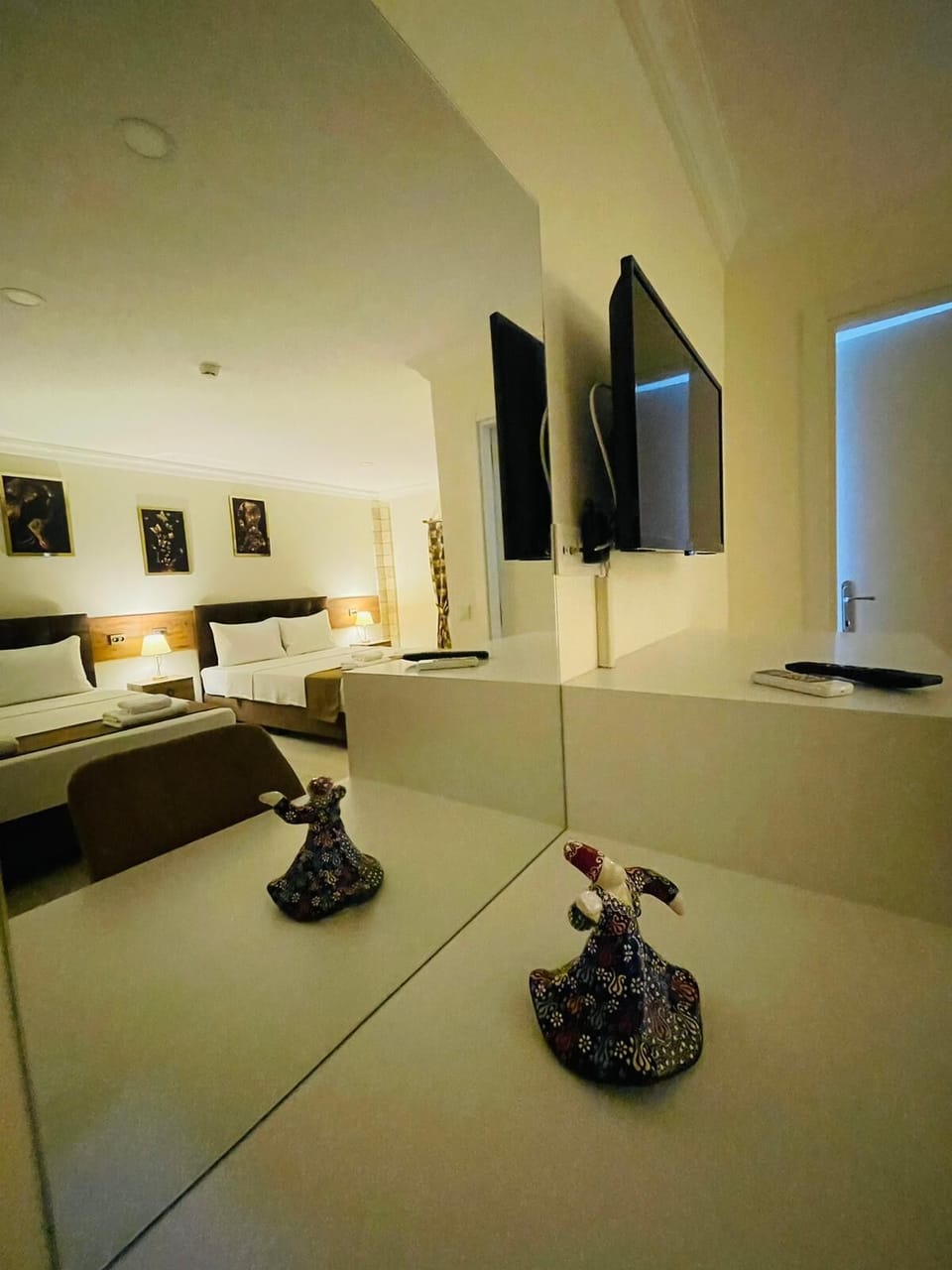 Comfort Room, 1 Bedroom, Non Smoking, Pool View | Egyptian cotton sheets, premium bedding, desk, WiFi (free)
