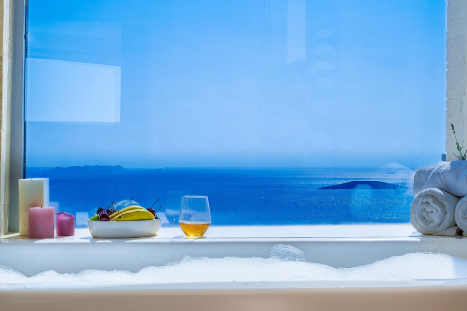 Luxury Villa | Jetted tub
