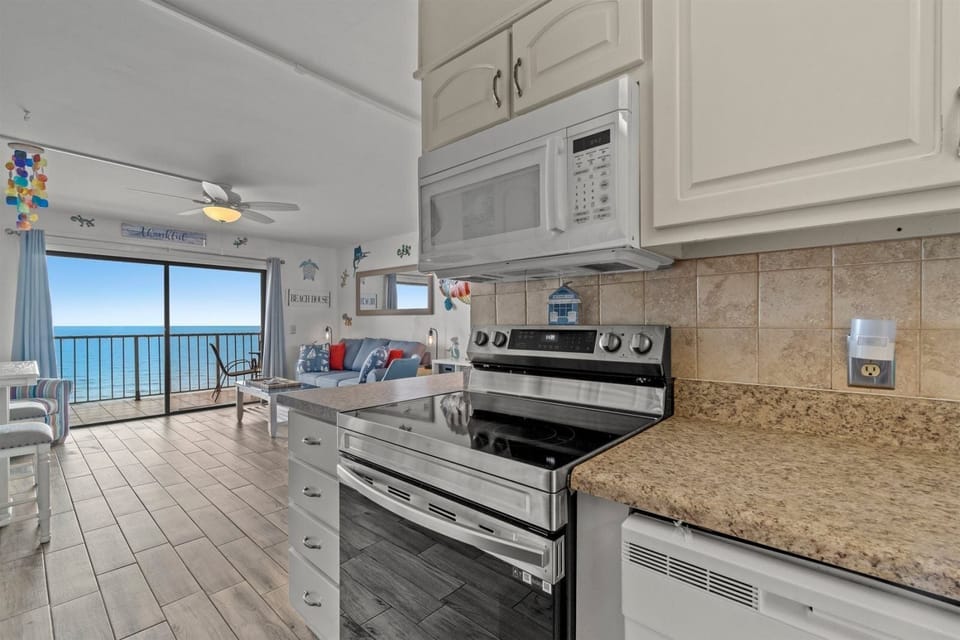 Condo, 1 King Bed with Sofa bed (The Summit 1213 ) | Exterior