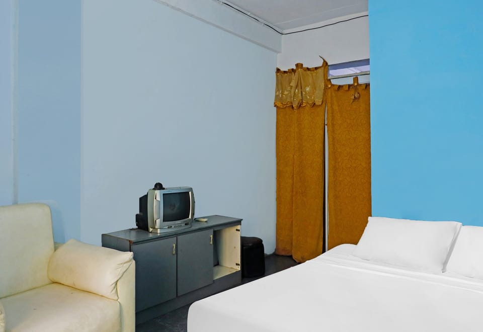 Economy Double Room | Bed sheets