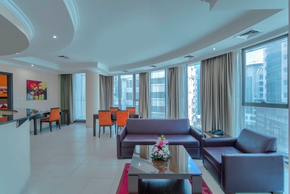 Grand Family Suite 2 Bedroom Apartment | In-room safe, individually furnished, desk, blackout drapes
