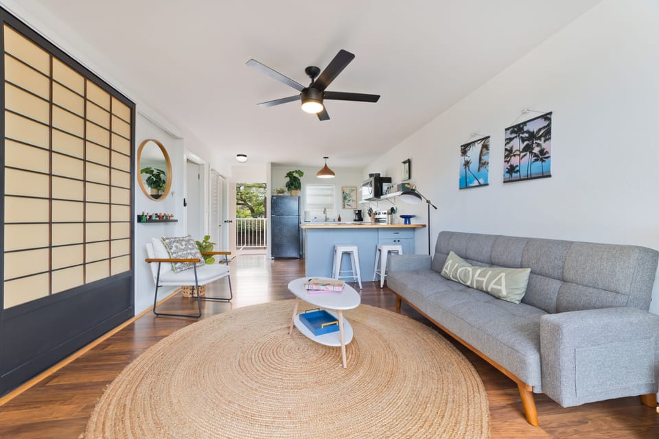 Condo, 1 Bedroom | Living area