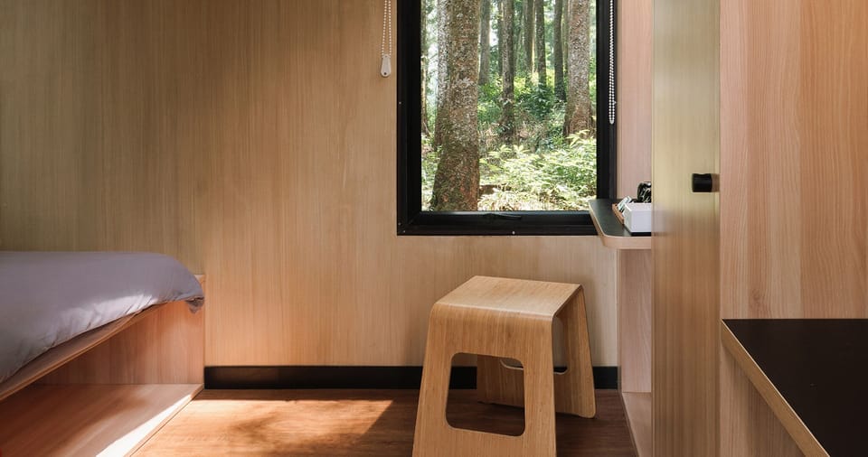 Deluxe Cabin | Blackout drapes, free WiFi, bed sheets