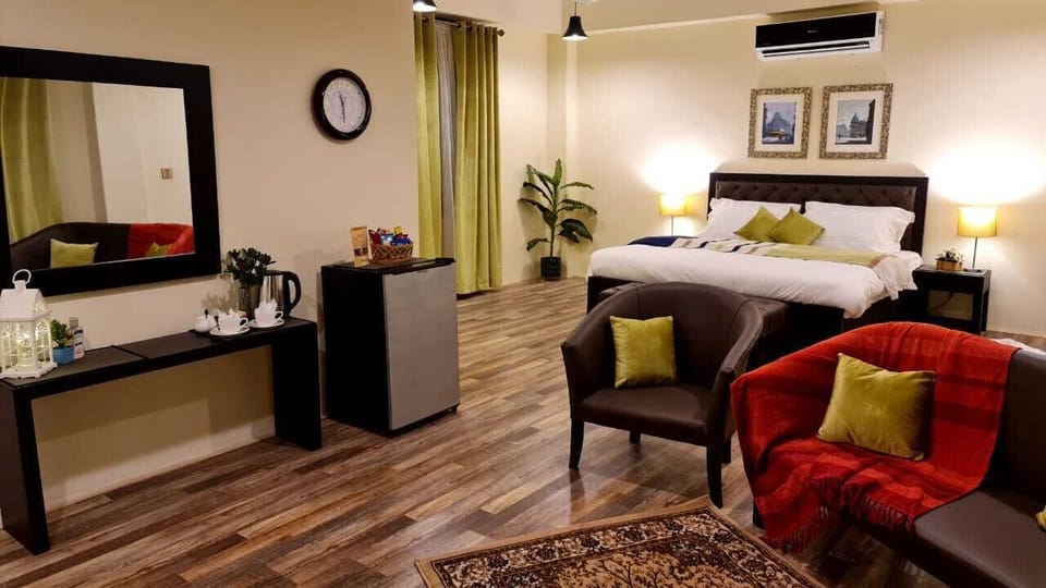 Executive Double Room | Laptop workspace, WiFi (free), individually decorated