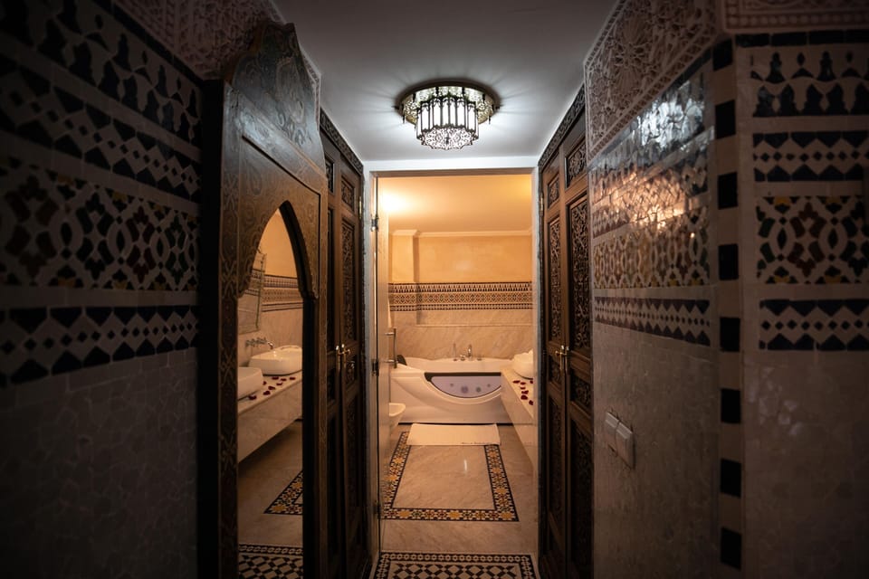Luxury Suite, Non Smoking (Sofia) | WiFi (free)