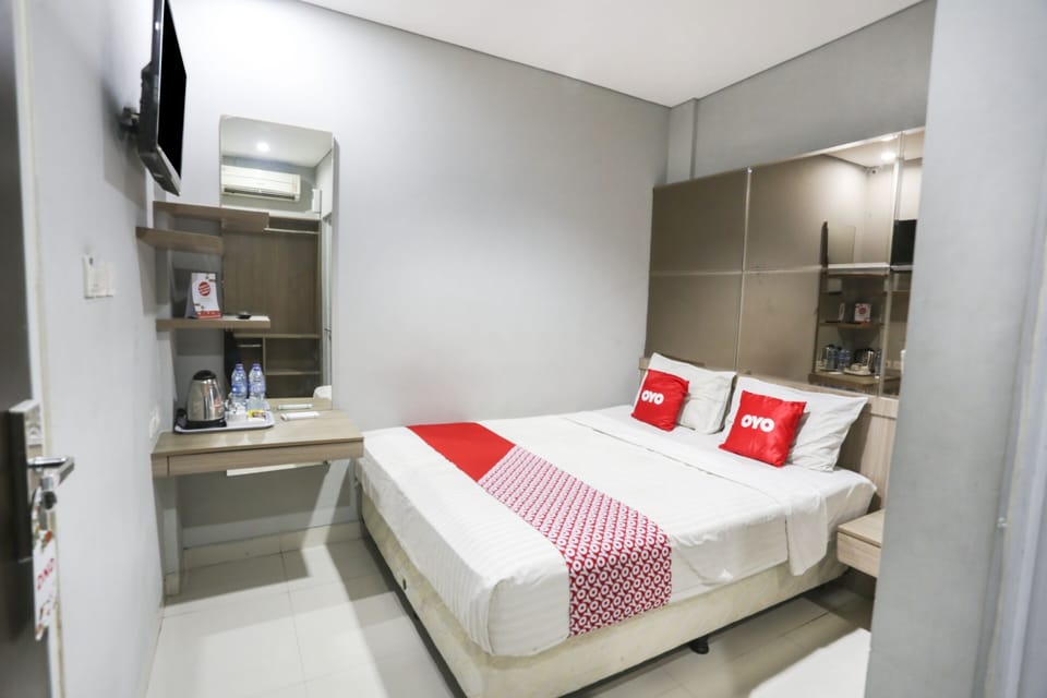 Deluxe Double Room | Desk, laptop workspace, free WiFi, bed sheets