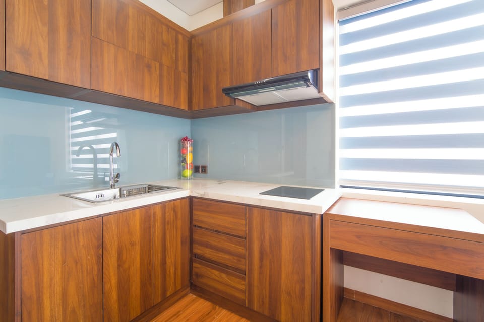 Luxury Apartment Ruby Star | Private kitchenette | Mini-fridge, paper towels, dining table