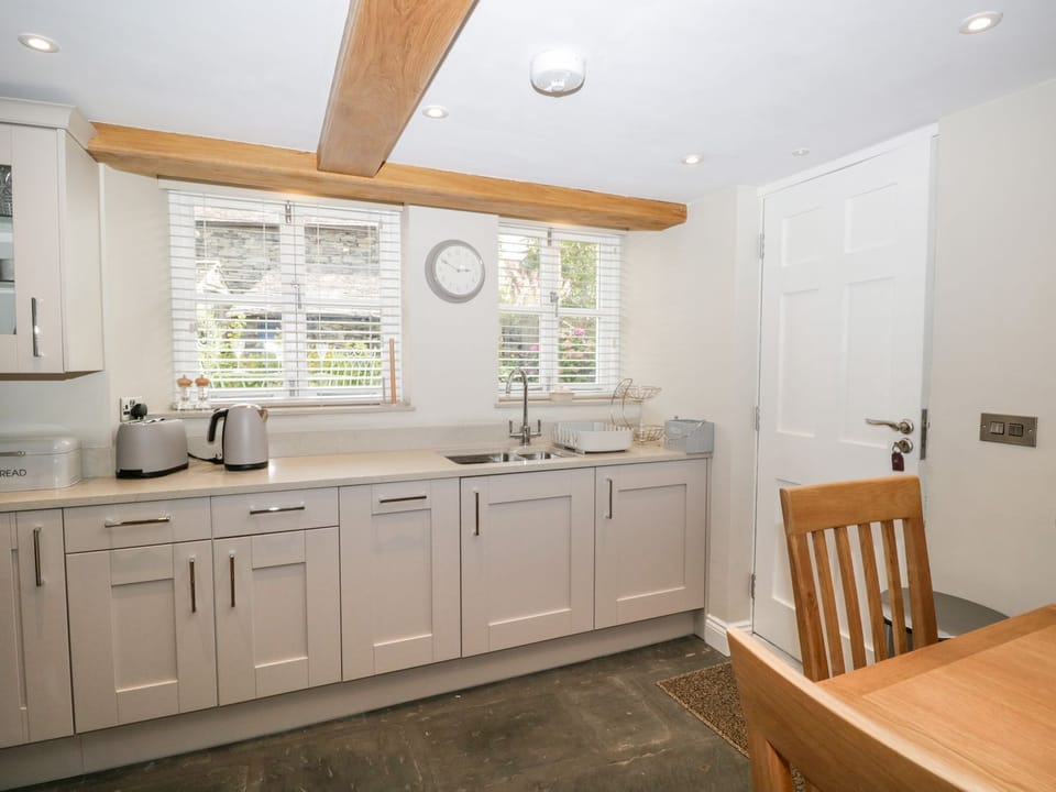 Fridge, dishwasher, electric kettle, cookware/dishes/utensils