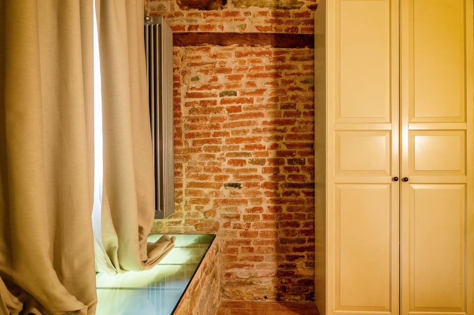 Apartment | Down comforters, pillowtop beds, cribs (free), WiFi (free)