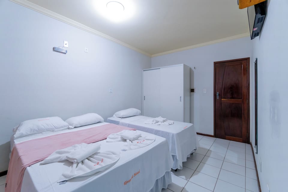 Club Double Room | Minibar, in-room safe, desk, laptop workspace