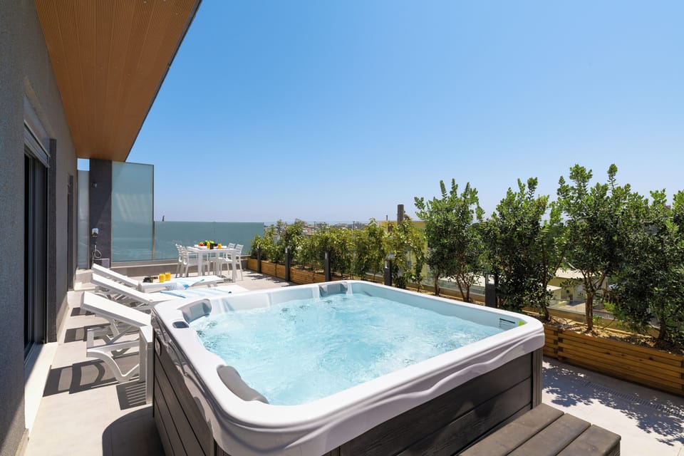Apartment, 2 Bedrooms, Smoking, Balcony | View from property