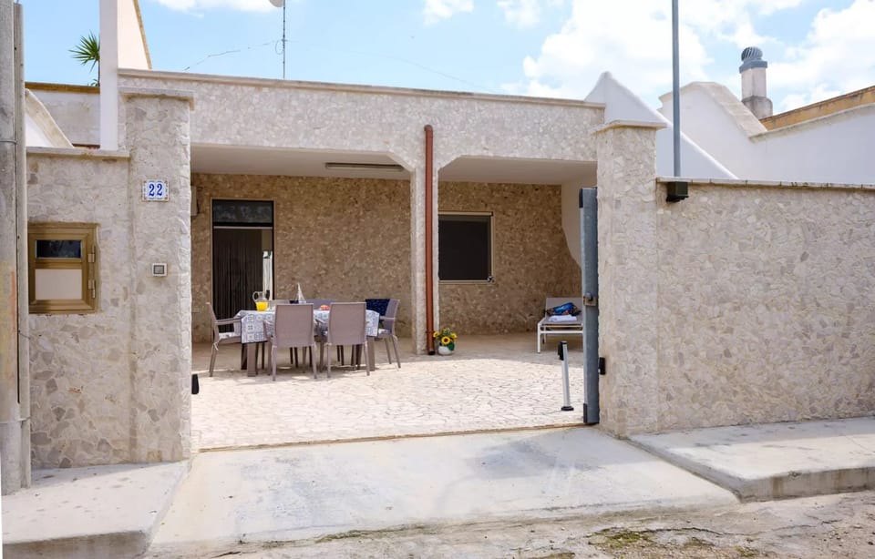 Villa, 2 Bedrooms, Accessible, Smoking | Outdoor dining
