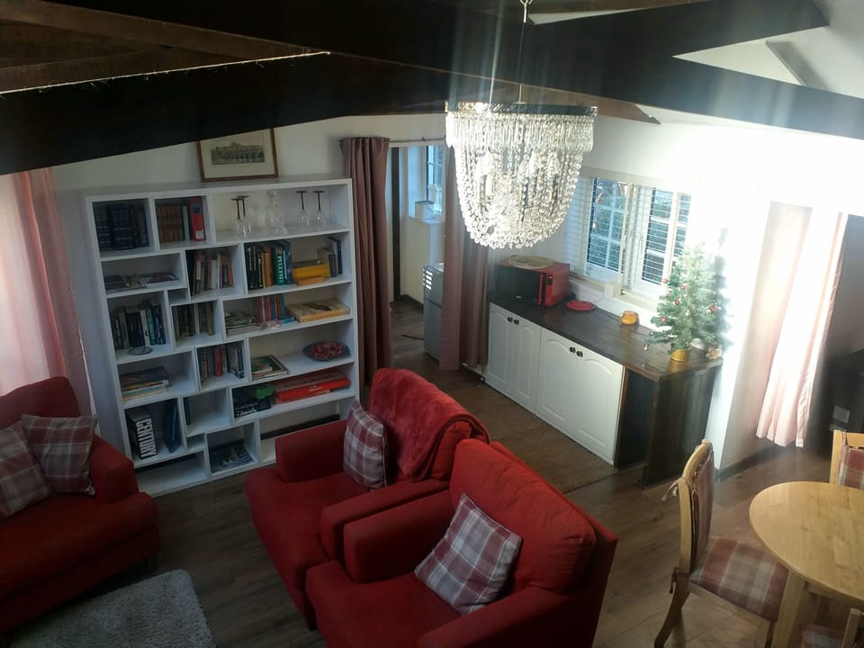 Cottage | Interior