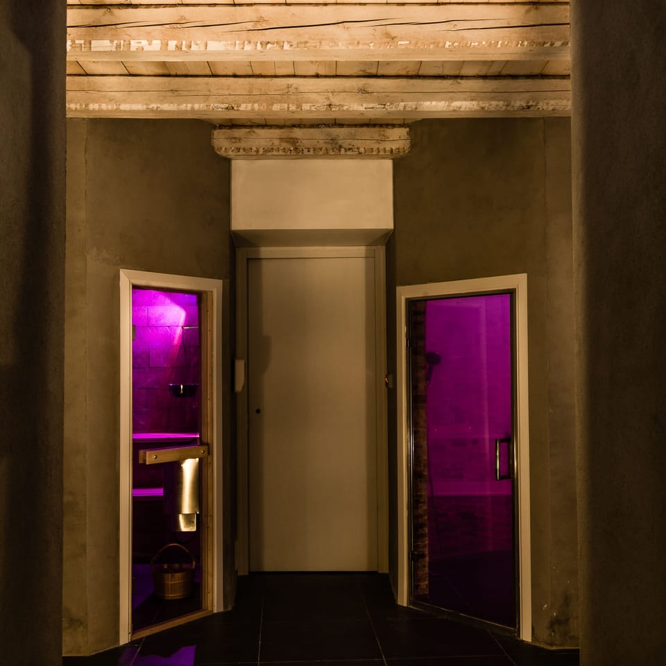 Sauna, Turkish bath, body treatments, body wraps, body scrubs, facials