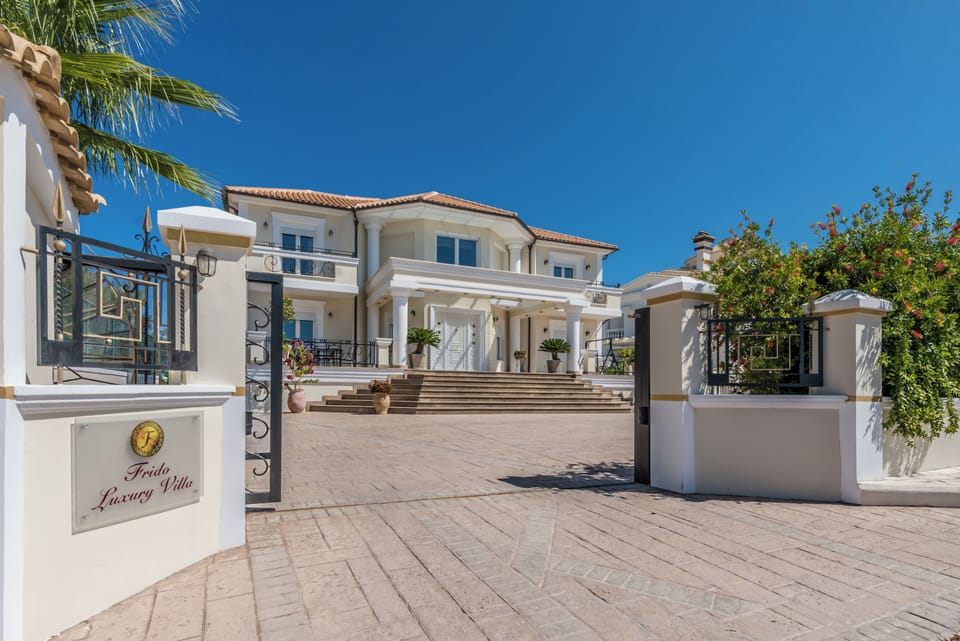 Villa, 5 Bedrooms, Balcony, Garden View | Exterior
