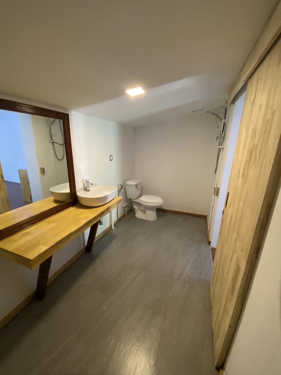 Standard Twin Room | Bathroom | Shower, hydromassage showerhead, bidet