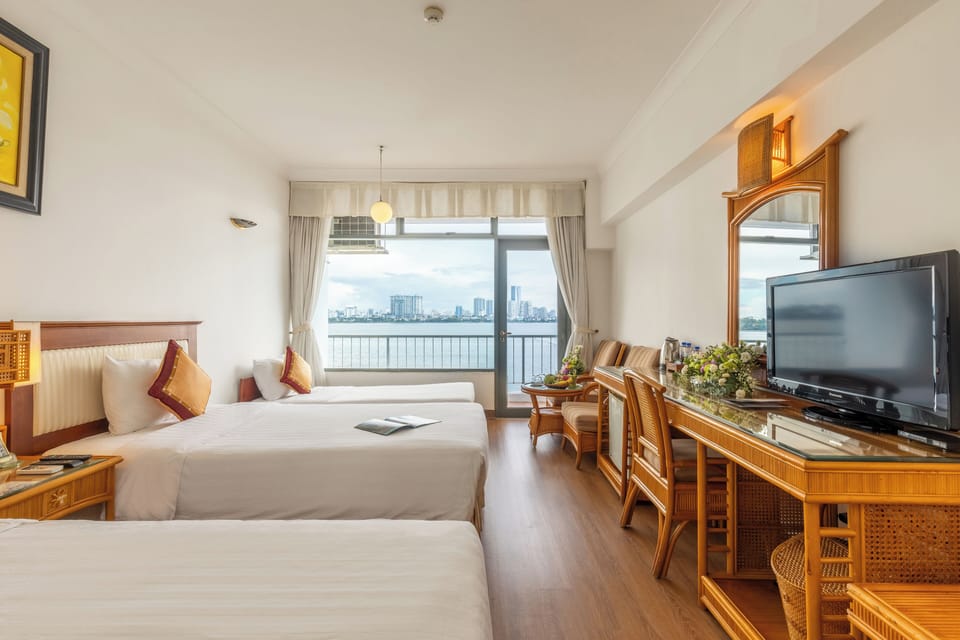 Deluxe Room, Lake View | Premium bedding, desk, soundproofing, free WiFi