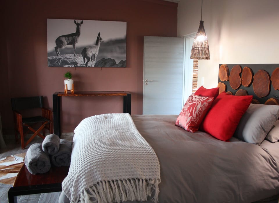 Luxury Chalet, 1 Bedroom, Non Smoking, Resort View | 1 bedroom, Egyptian cotton sheets, premium bedding, down comforters