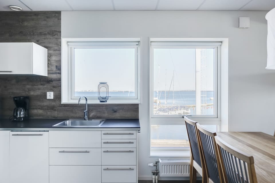 Family Apartment, 2 Bedrooms | Private kitchen | Electric kettle