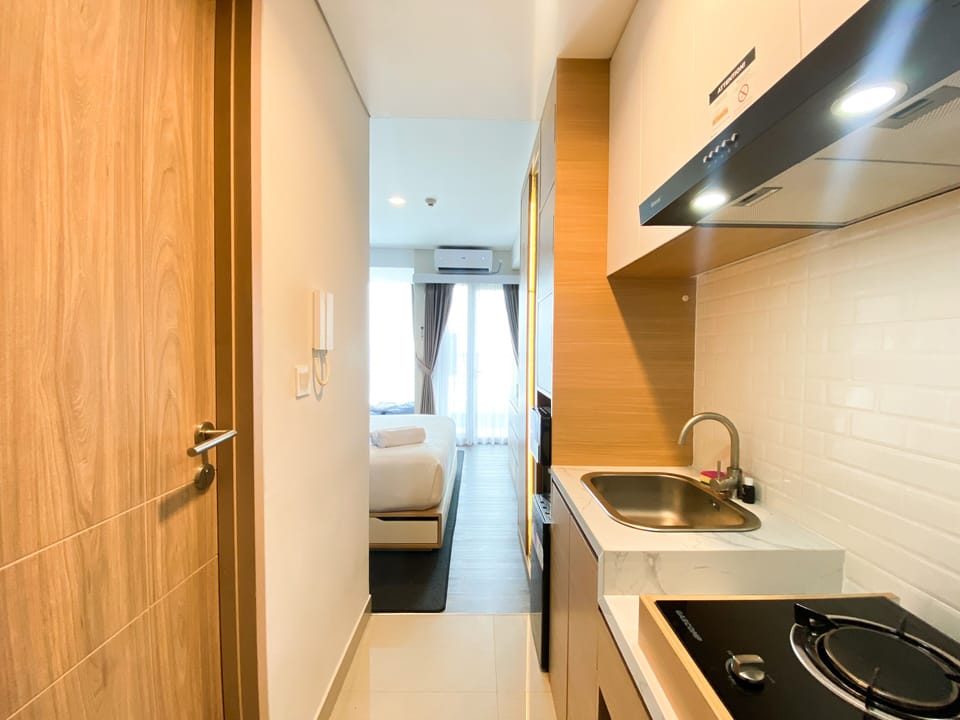 Apartment | Private kitchen | Full-size fridge, stovetop