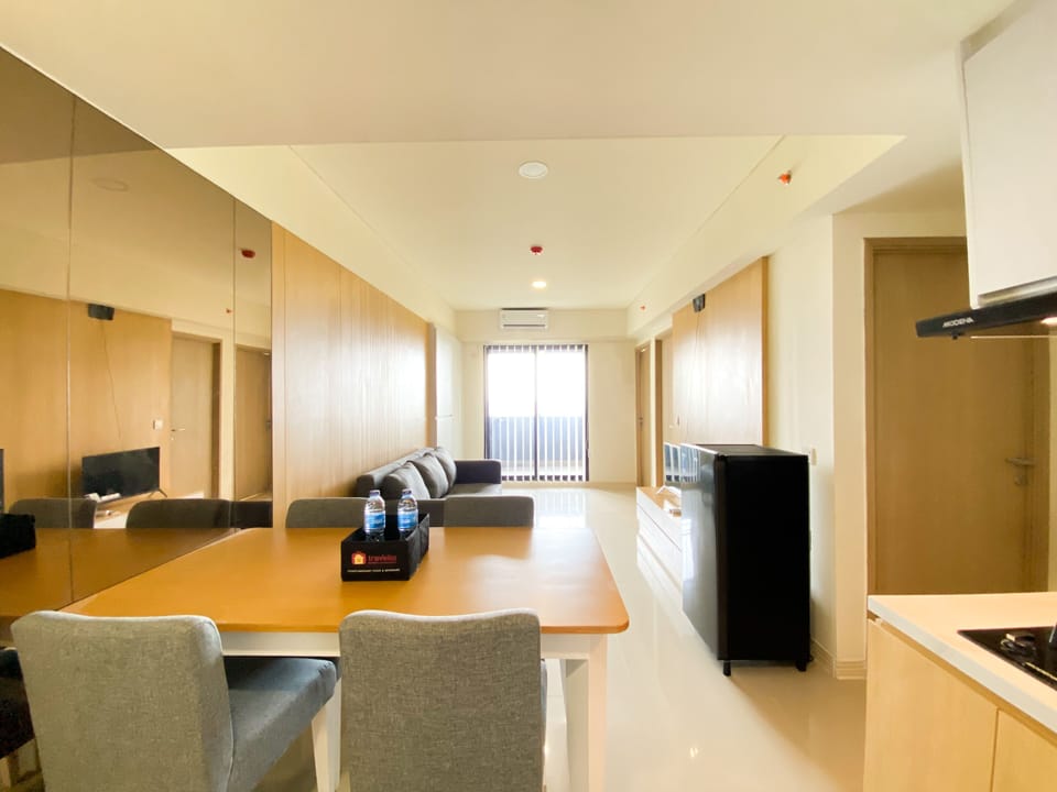 Apartment, 3 Bedrooms | Private kitchen | Full-size fridge, stovetop