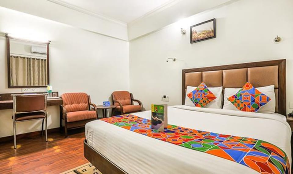 Deluxe Room | Egyptian cotton sheets, premium bedding, minibar, in-room safe