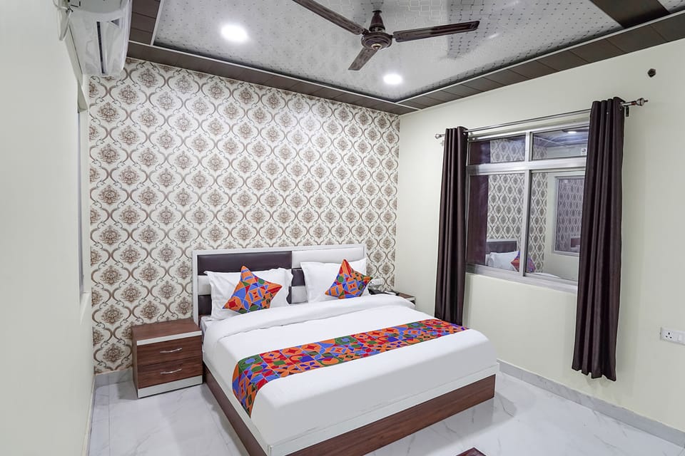 Egyptian cotton sheets, premium bedding, in-room safe, soundproofing