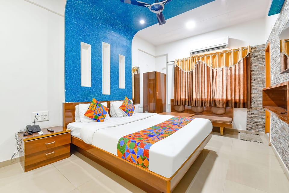 Deluxe Room | Free WiFi, bed sheets