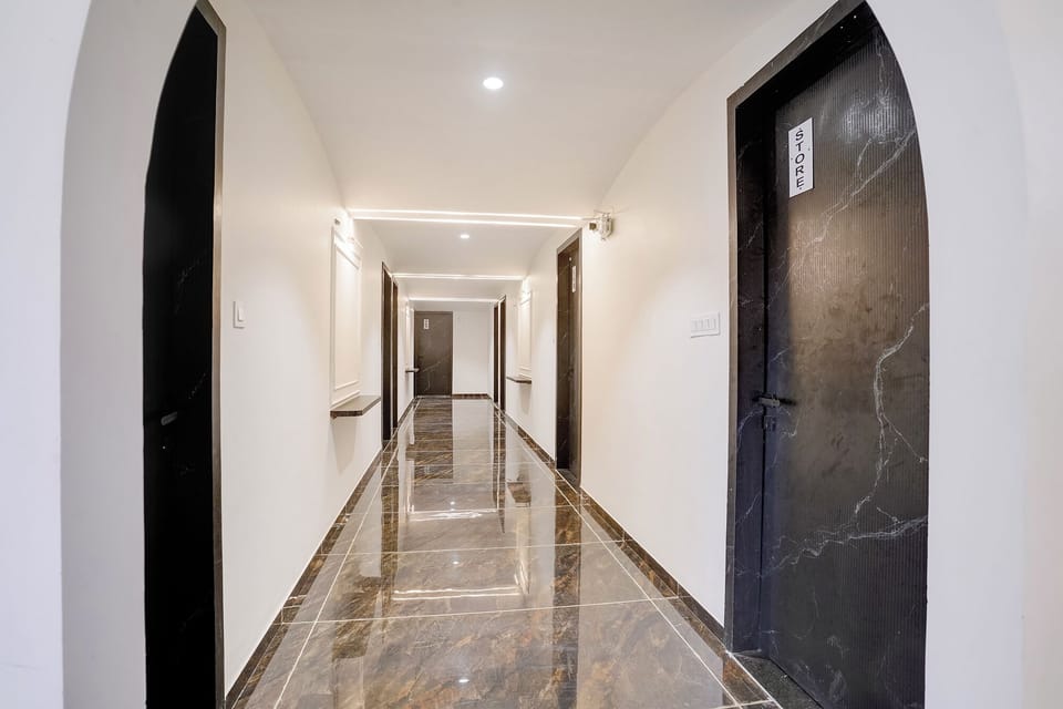 FabHotel Global Inn - Nr. Sanjeevani Children's Hospital Hotel in Maharashtra
