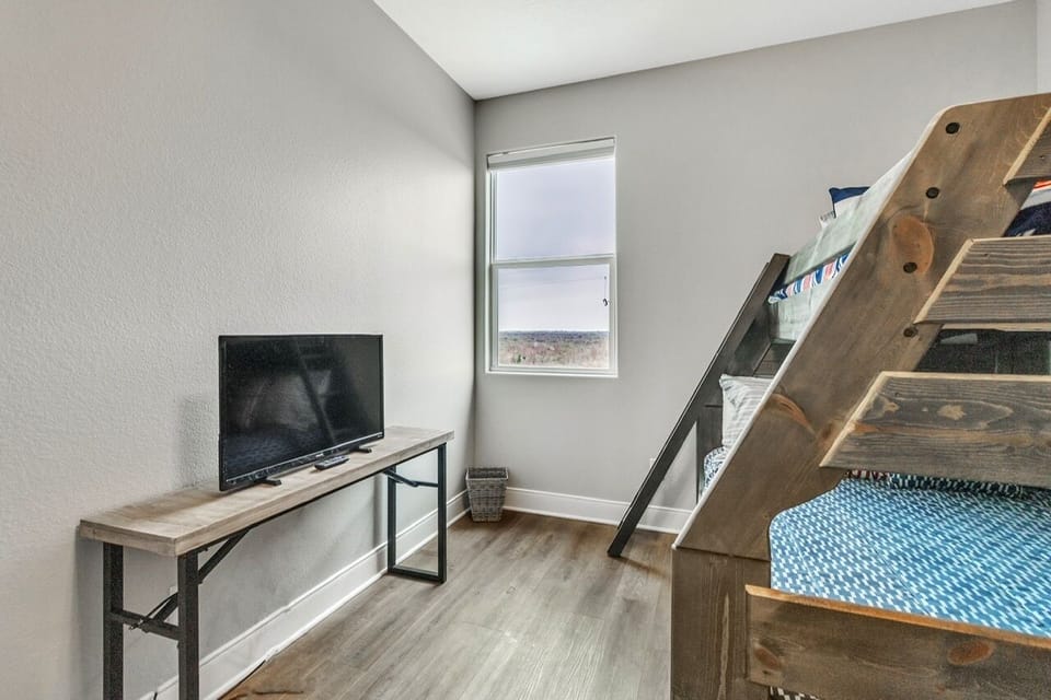 House, 4 Bedrooms | Interior