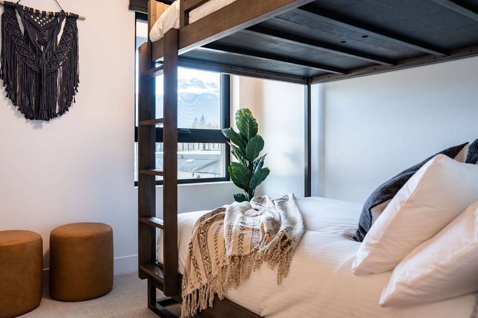 Condo | 3 bedrooms, iron/ironing board, WiFi (free), individually decorated