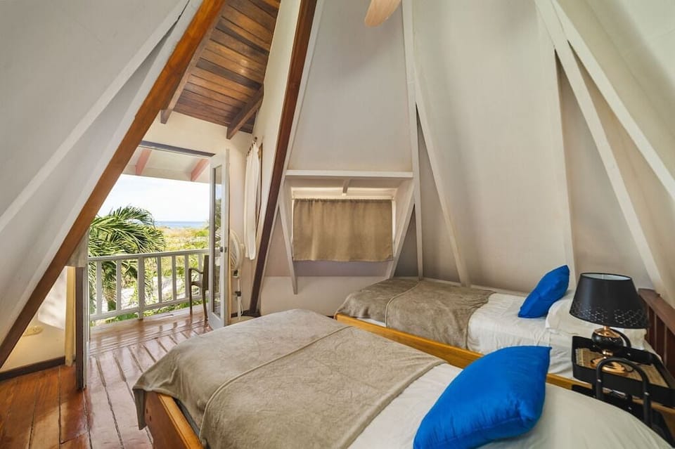 Bungalow, 1 Bedroom, Ocean View | Premium bedding, pillowtop beds, in-room safe, soundproofing