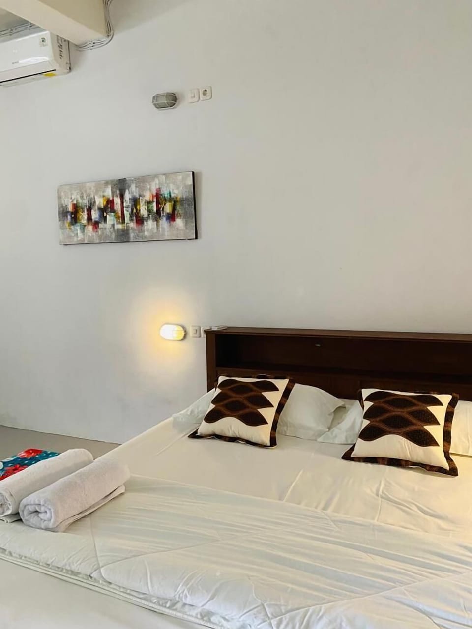 Deluxe Double Room | WiFi (free), bed sheets