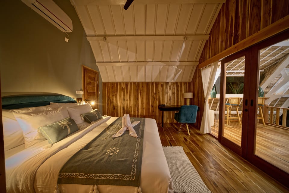 Luxury Villa | Premium bedding, minibar (some free items), in-room safe, desk