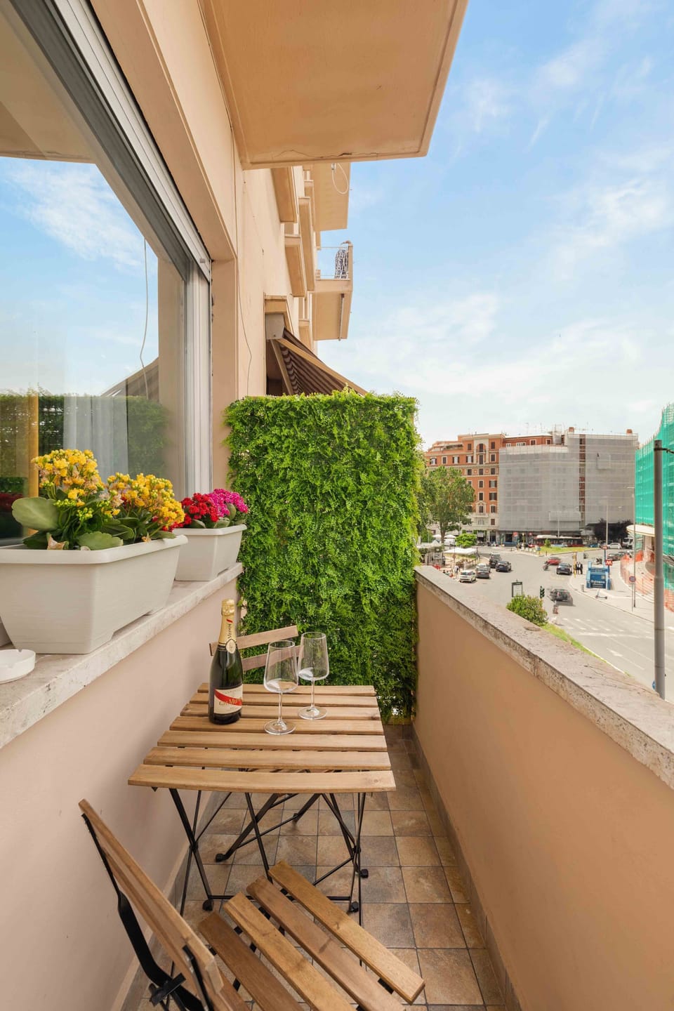 Deluxe Room | Terrace/patio