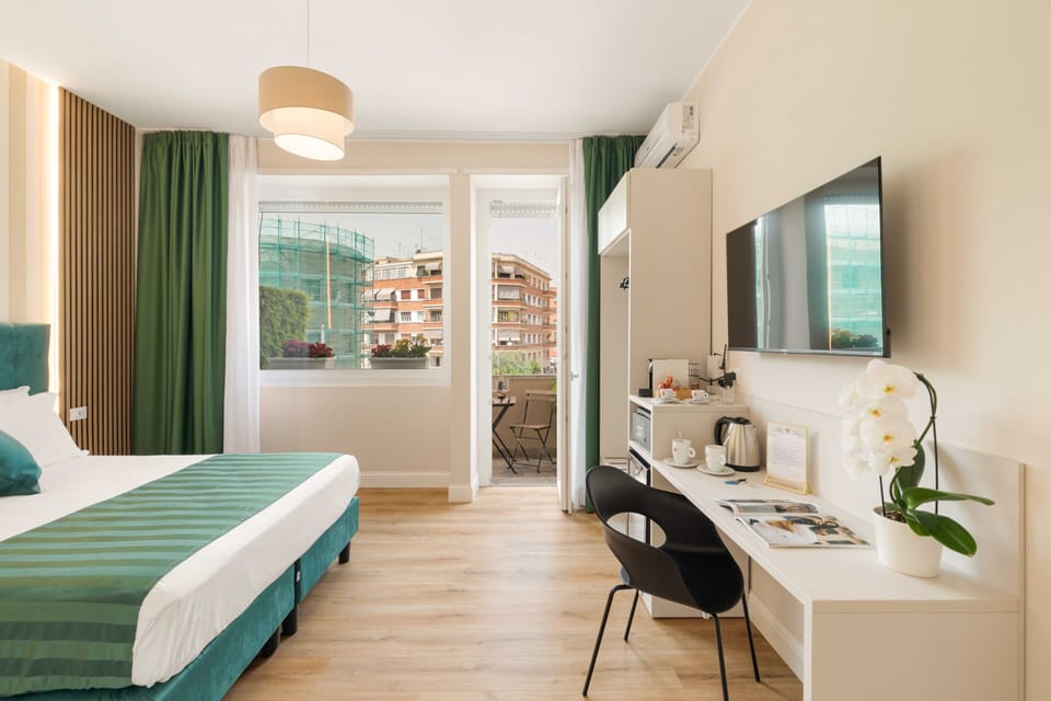 Deluxe Room | Free WiFi, bed sheets