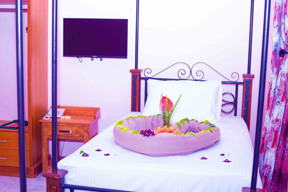 In-room safe, individually decorated, individually furnished, desk