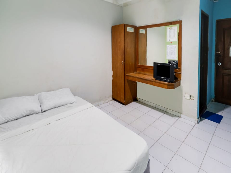 Basic Double Room | Bed sheets