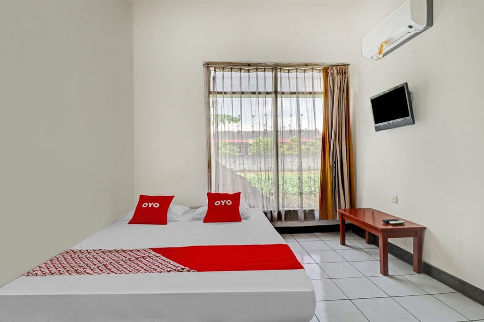 Standard Double Room | Desk, laptop workspace, free WiFi, bed sheets