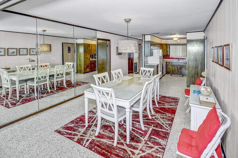 House, Multiple Beds, Patio, Ocean View | Dining