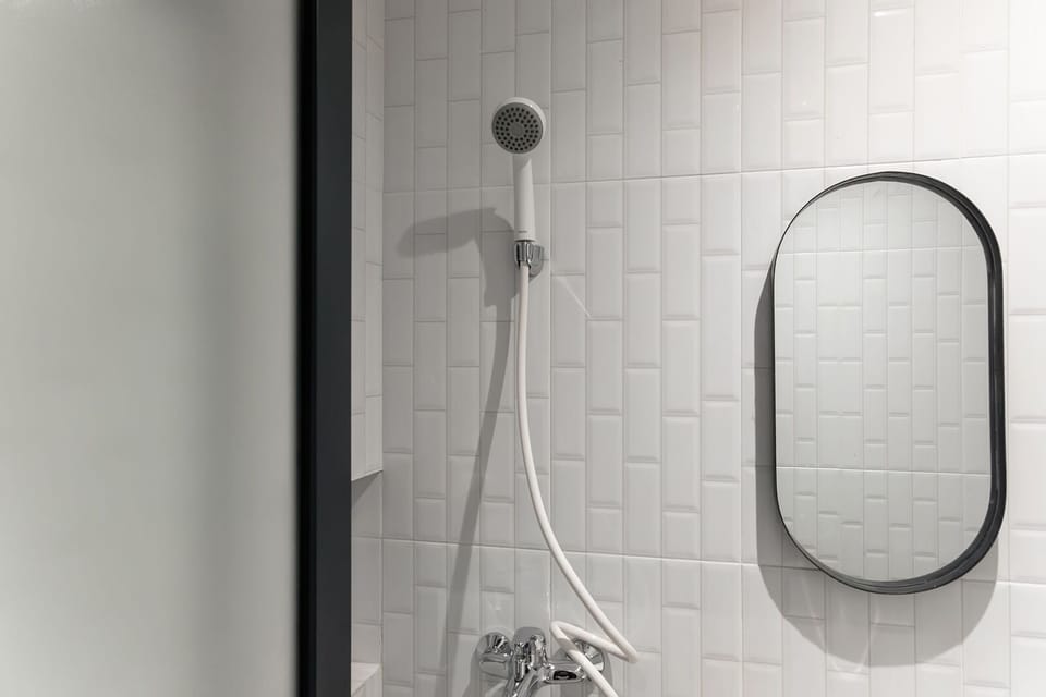 Executive Double Room | Bathroom | Shower, bidet, towels, soap