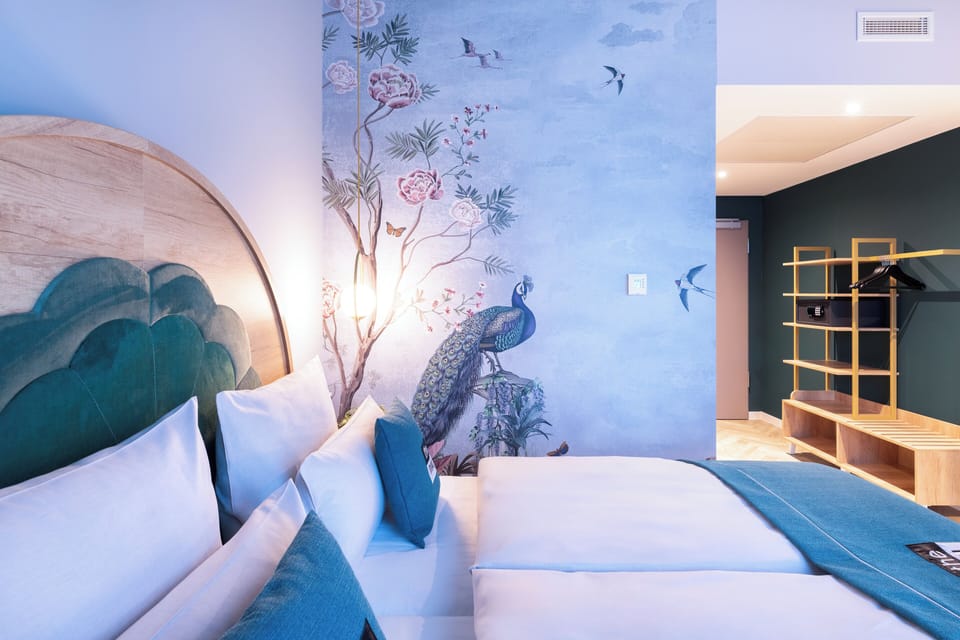 Hypo-allergenic bedding, in-room safe, free cribs/infant beds, free WiFi