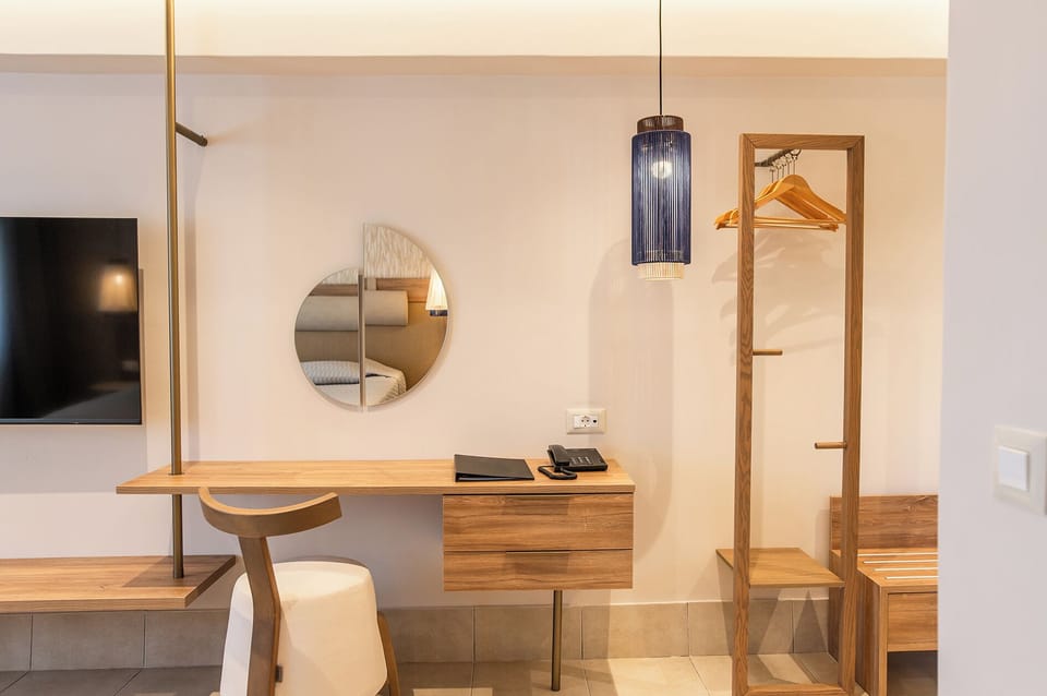 Superior Double Room | In-room safe, blackout drapes, free WiFi, bed sheets