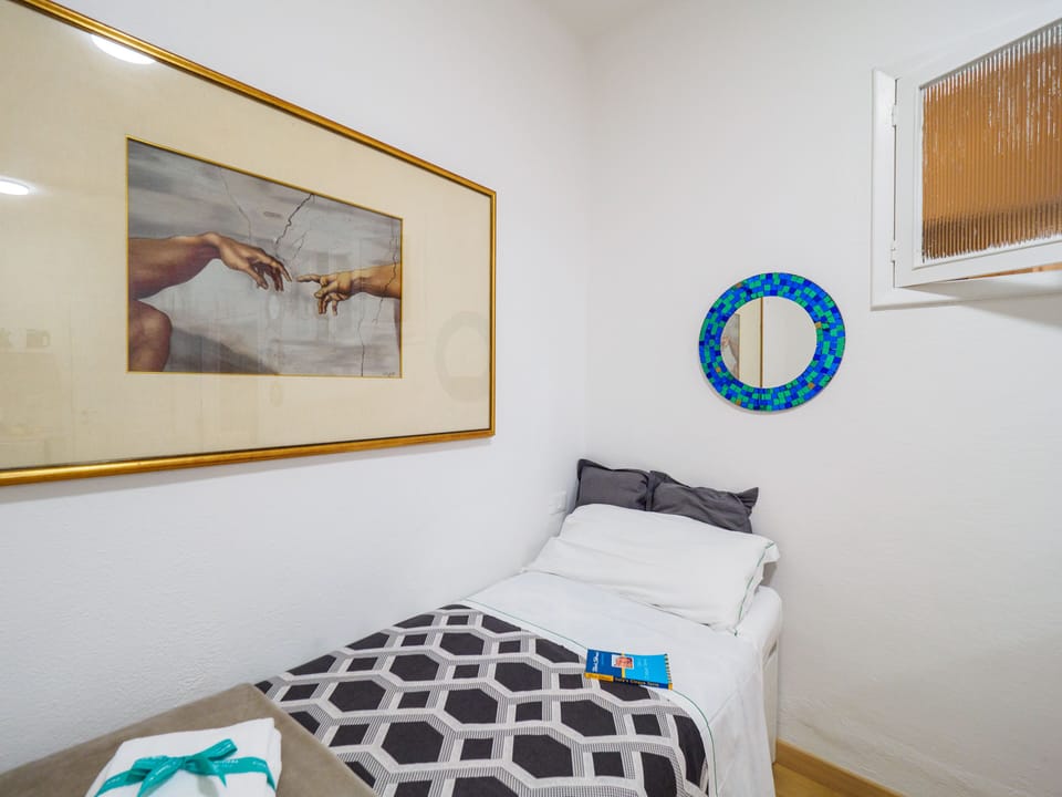 Apartment, 1 Bedroom, Kitchen | Living area