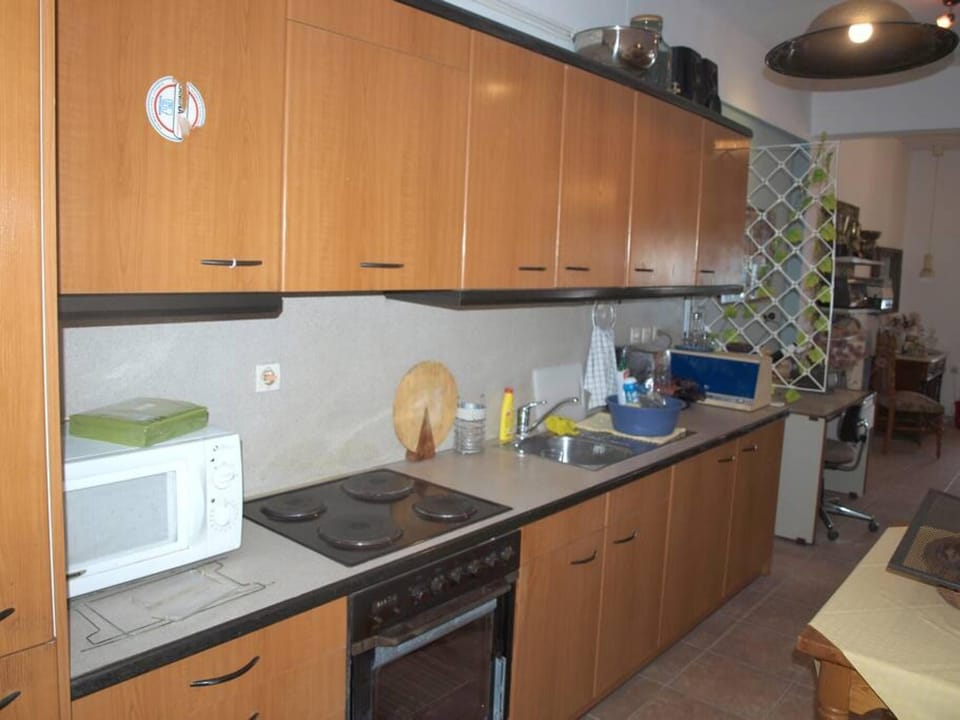 House, Smoking | Private kitchen