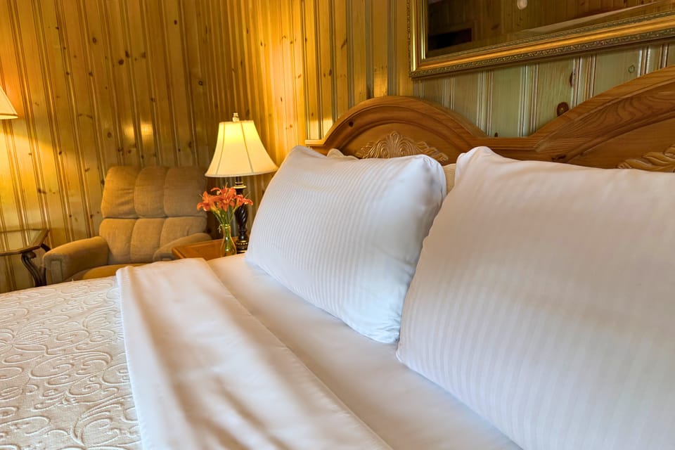 Standard Room | Individually decorated, individually furnished, iron/ironing board