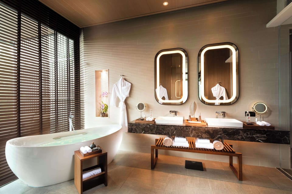Premium Pool Villa | Bathroom | Separate tub and shower, deep soaking tub, rainfall showerhead